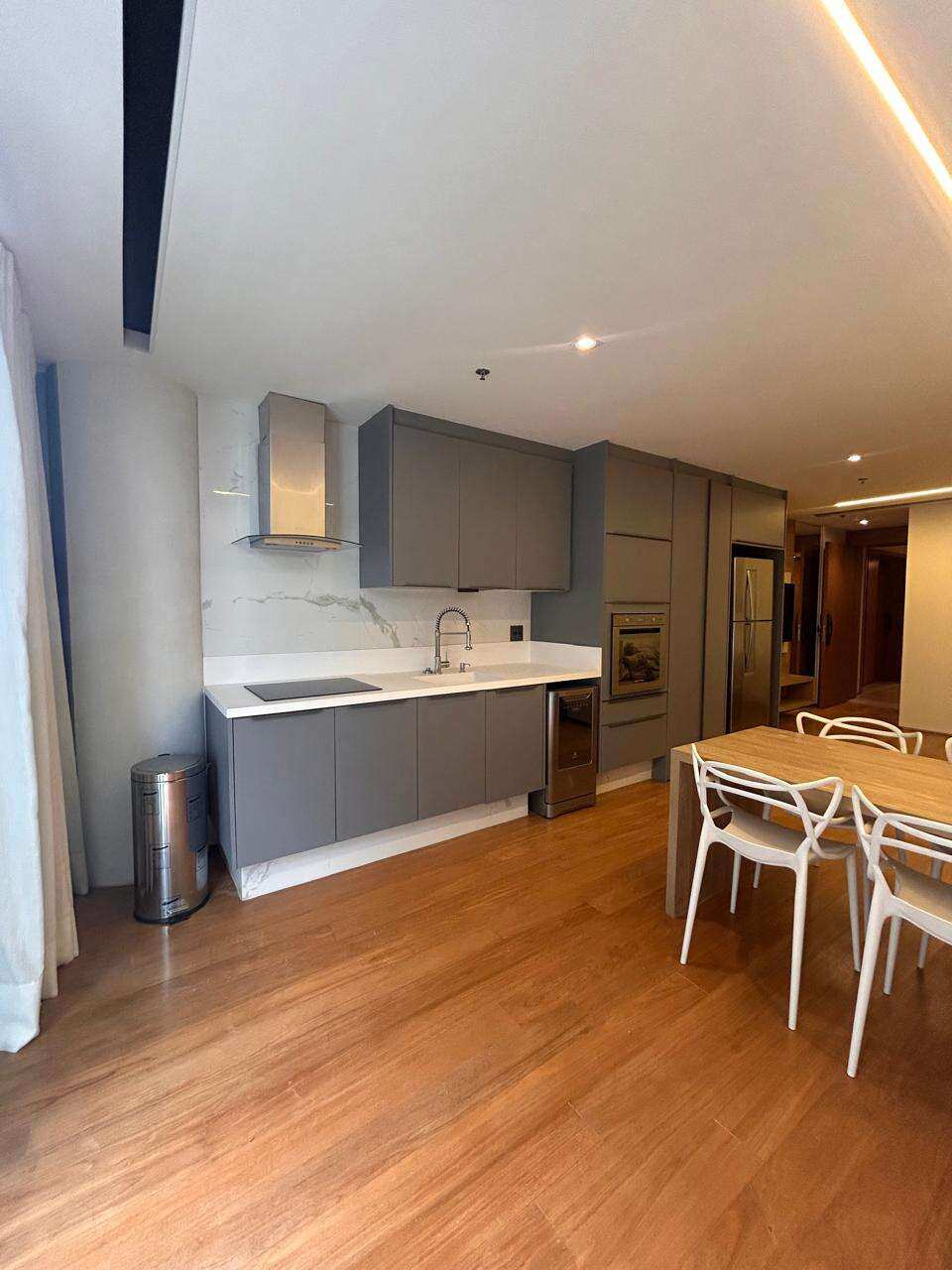 Apartamento, com 1 quarto, 70m²