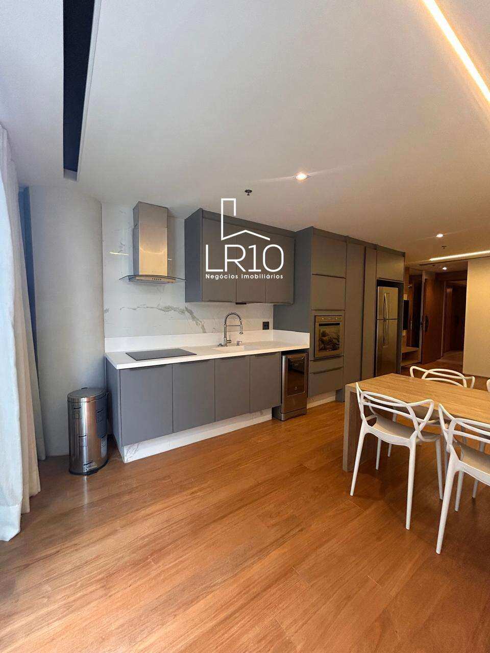 Apartamento para alugar, no Grand Hyatt, Barra da Tijuca, com 1 quarto, 70m²