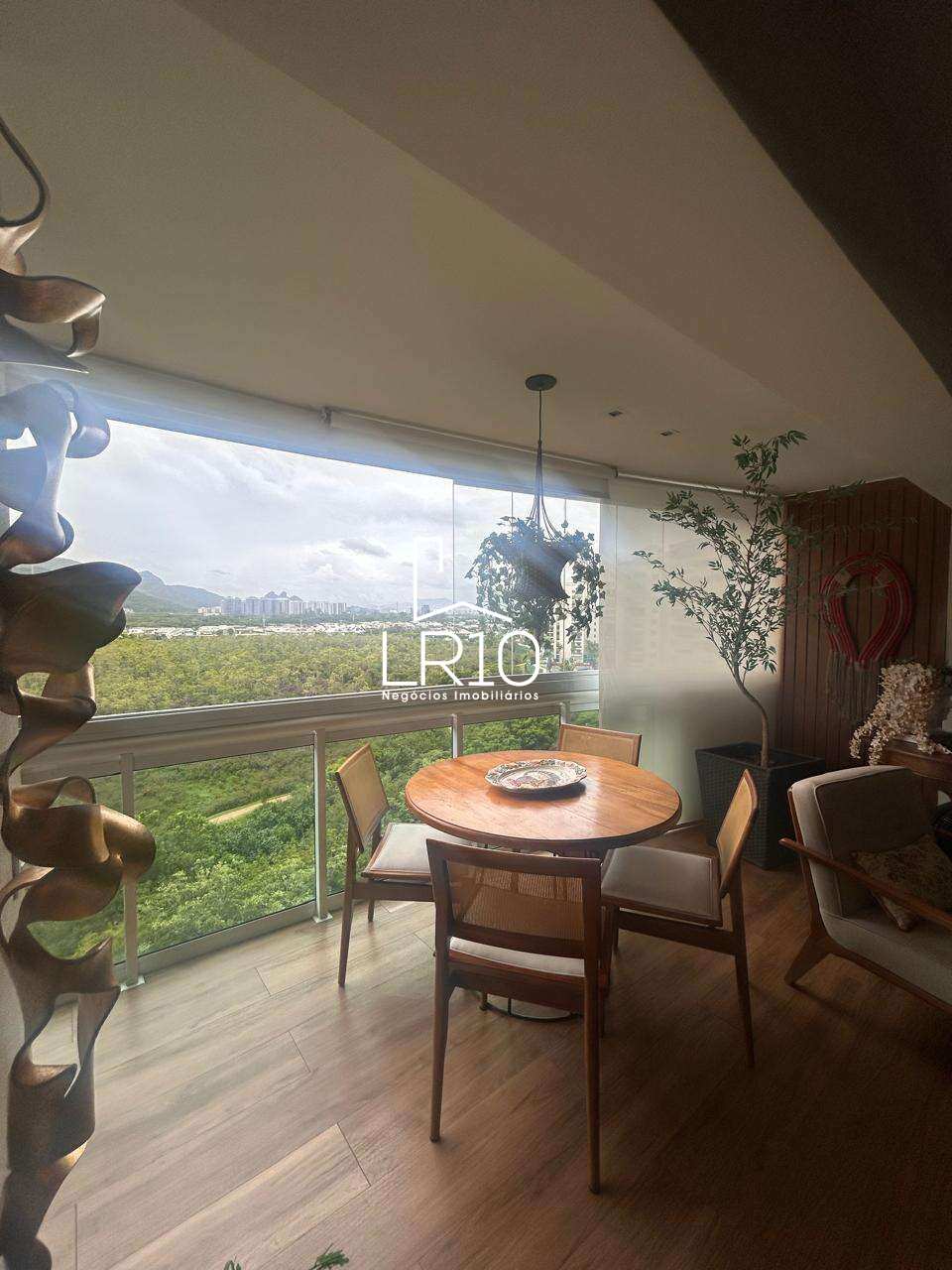 Apartamento Totalmente Reformado no Blue One