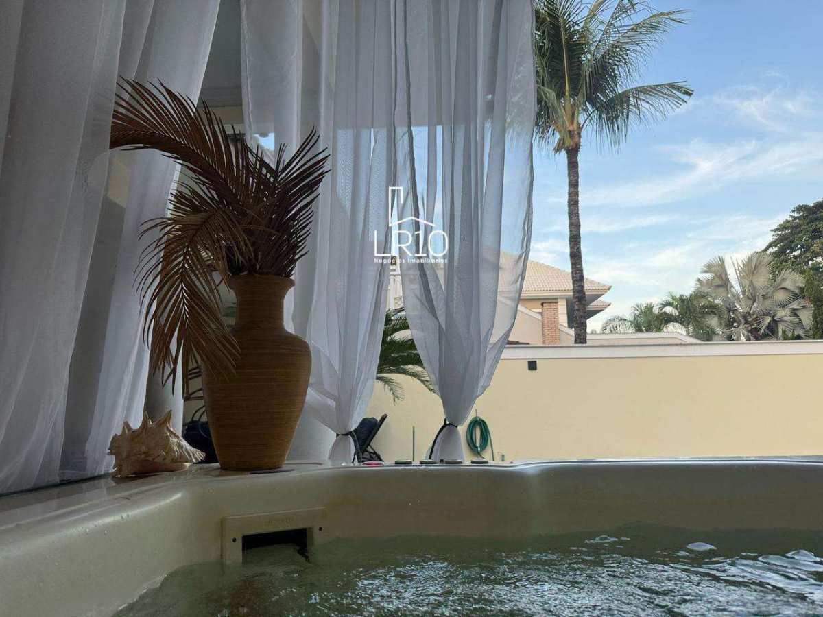 Casa, no Interlagos de Itaúna,  em Rio de Janeiro, Barra da Tijuca, com 4 quartos, 470m²