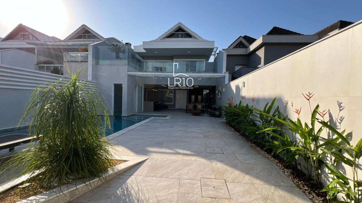 Casa à venda, no Blue Houses,  em Rio de Janeiro, Barra da Tijuca, com 4 quartos
