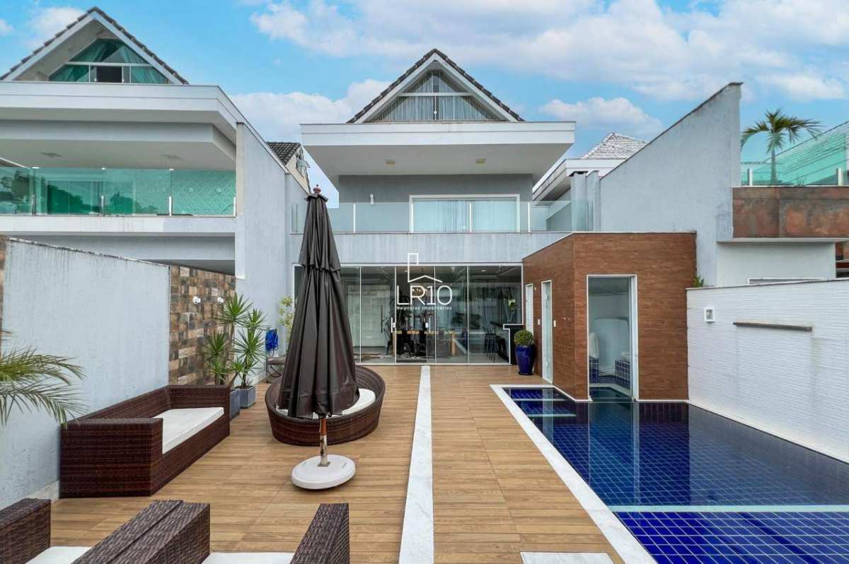 Casa, no Riviera del Sol,  em Rio de Janeiro, Recreio dos Bandeirantes, com 4 quartos, 280m²