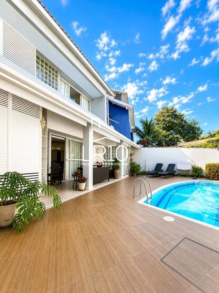 Casa à venda em Rio de Janeiro, Barra da Tijuca, com 4 quartos - LR10 Negócios Imobiliários