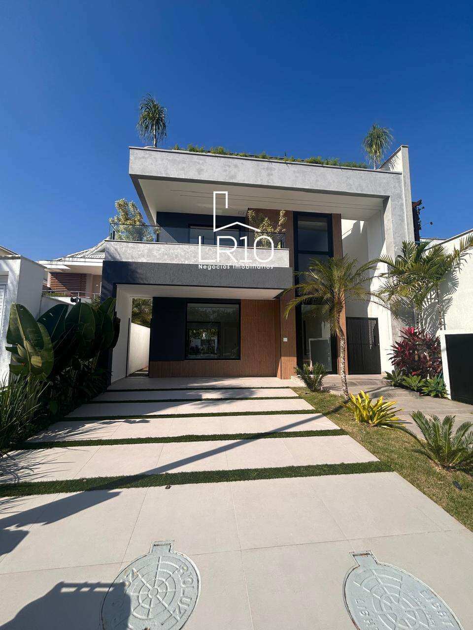 Casa à venda, no Riviera del Sol,  em Rio de Janeiro, Recreio dos Bandeirantes, com 4 quartos, 470m²