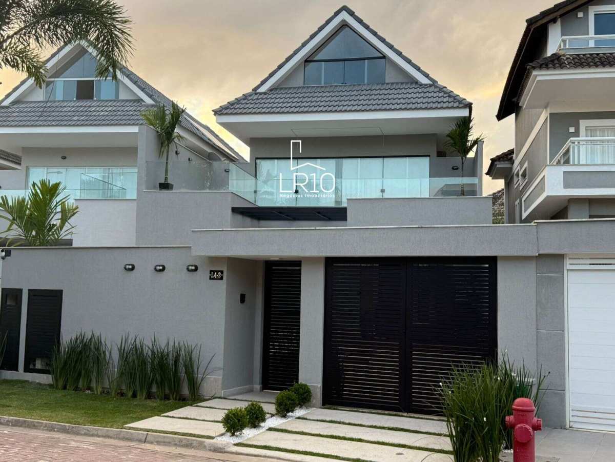 Casa à venda, no Riviera del Sol, em Rio de Janeiro, Recreio dos Bandeirantes, com 4 quartos, 390m² - LR10 Negócios Imobiliários