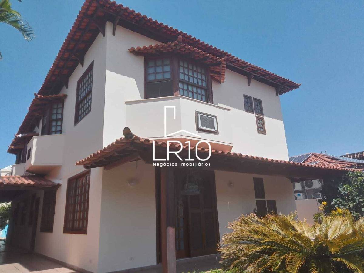 Casa de Luxo em Condomínio na Barra da Tijuca