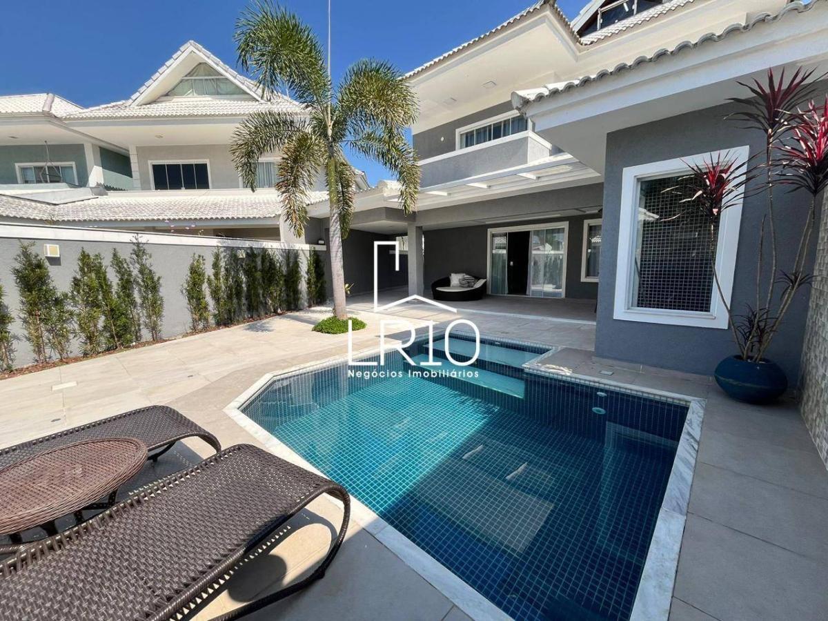 Casa Triplex Mobiliada para Locação