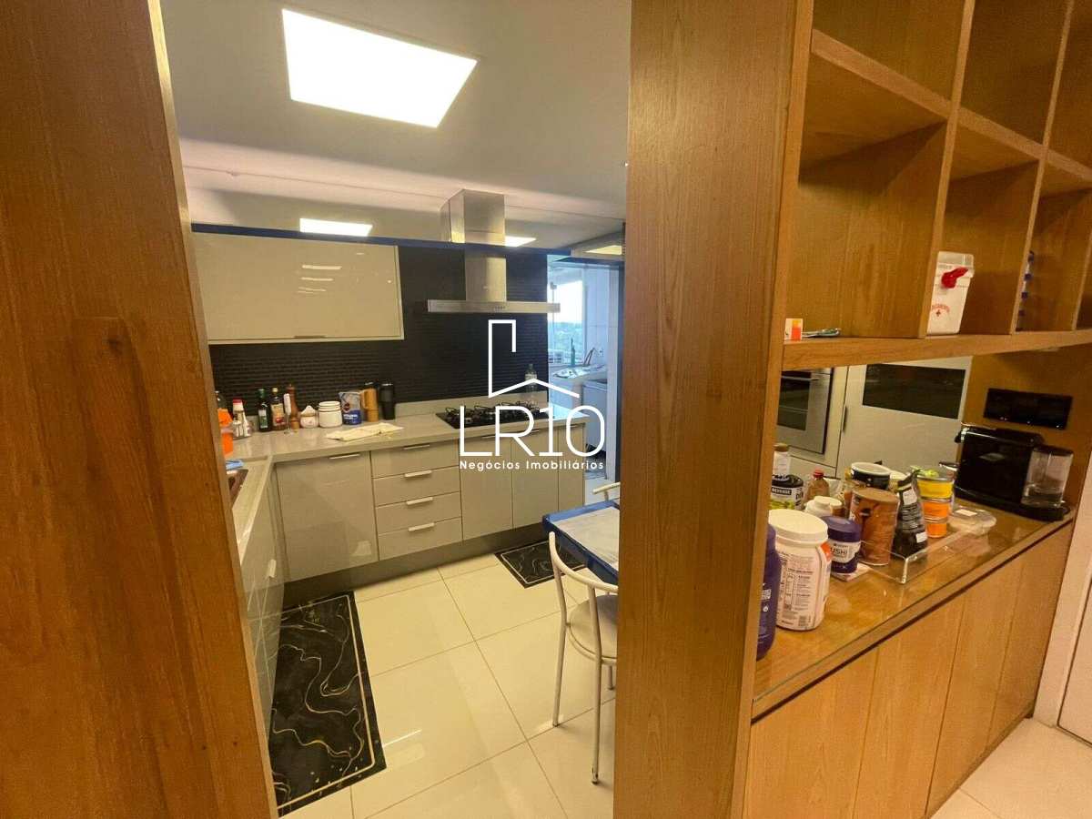 Espetacular Apartamento no Scena Laguna – 156m² – Reforma de Luxo e Planta Circular - LR10 Negócios Imobiliários