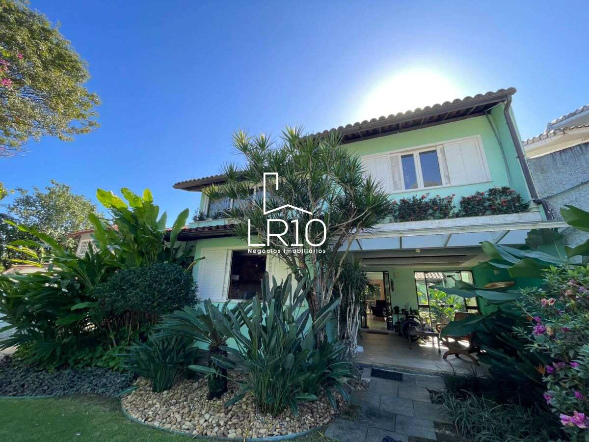 Mansão no Condomínio Santa Mônica Classic – Barra da Tijuca - LR10 Negócios Imobiliários