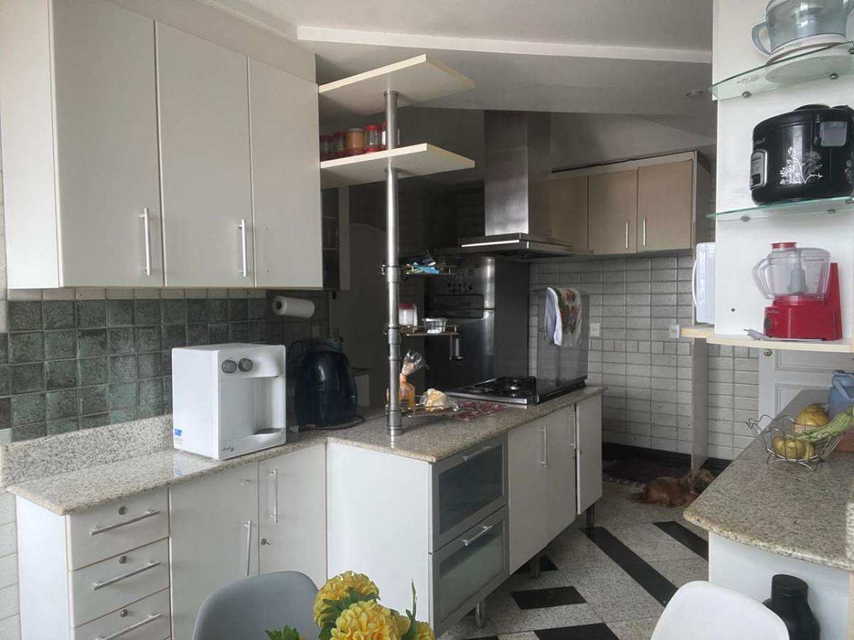 Vendo apartamento de 186m² de frente ao mar - Beton - LR10 Negócios Imobiliários